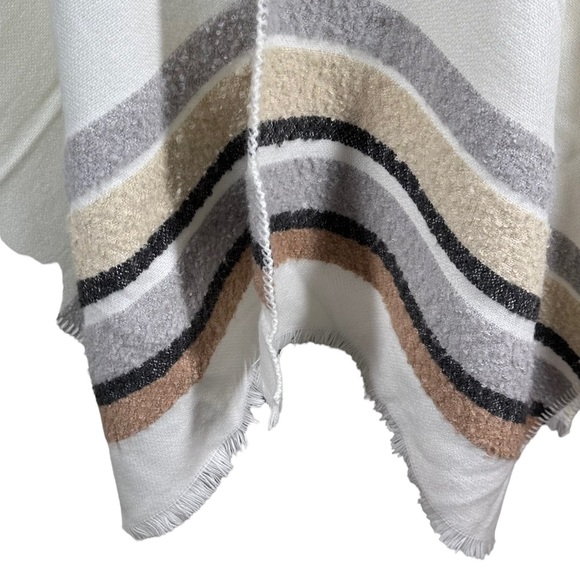 TORRID One Size Cream Cold Weather Ruanna Striped Oversize Open Front Shawl/Cape - Picture 3 of 7